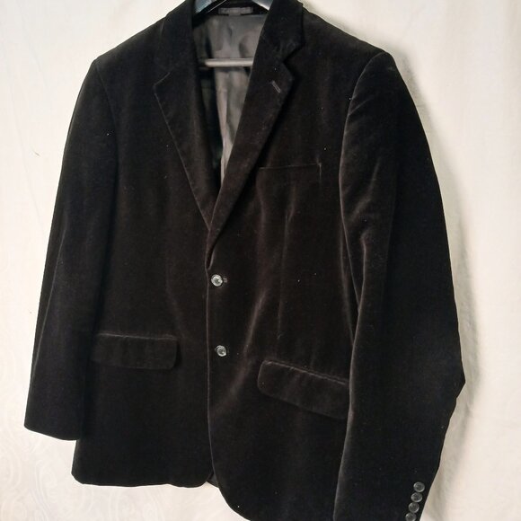 Men's Black Velvet 2-Button Blazer - Picture 2 of 7
